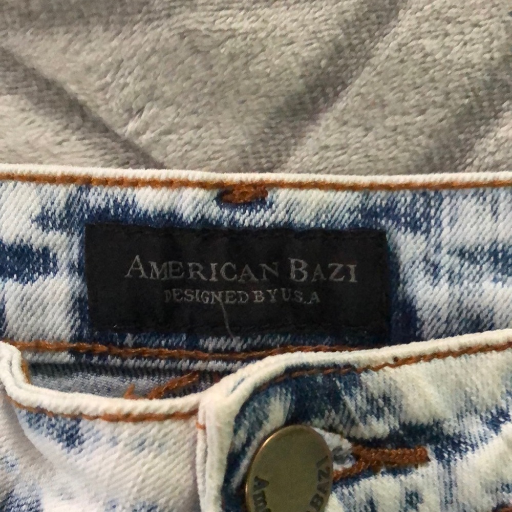 Women’s shorts, only worn twice.